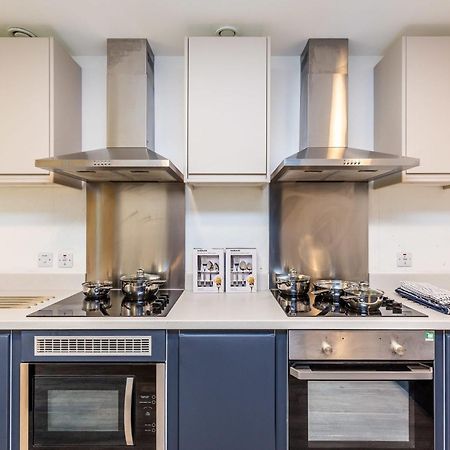 Ensuite Room With Shared Kitchen, Close To Centre- 18 Above リンカーン エクステリア 写真