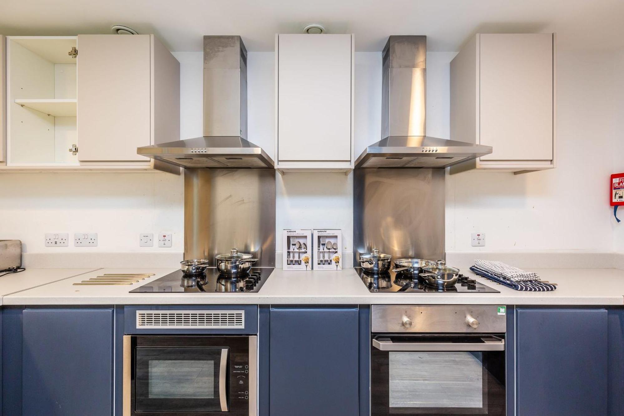 Ensuite Room With Shared Kitchen, Close To Centre- 18 Above リンカーン エクステリア 写真