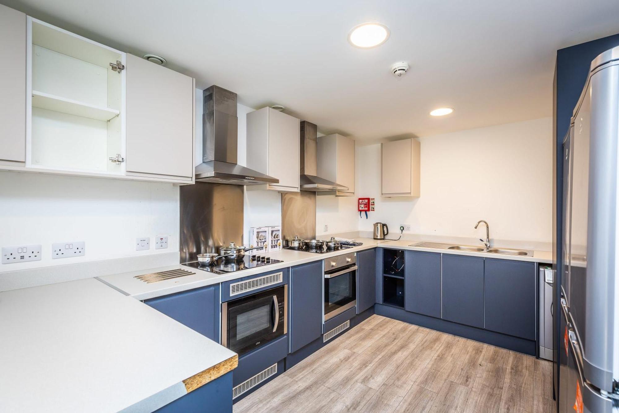 Ensuite Room With Shared Kitchen, Close To Centre- 18 Above リンカーン エクステリア 写真
